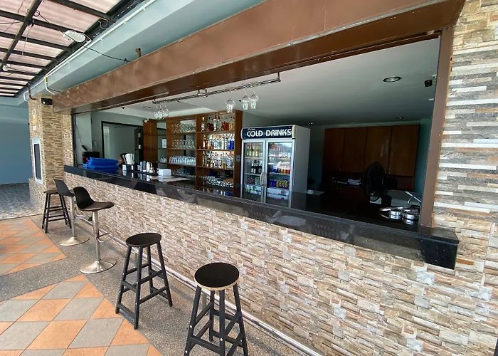 77 Patong Hotel & Spa
